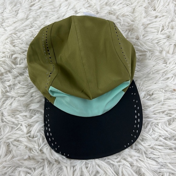 NWT Lululemon Lightweight Crushable Run Hat Graphite Grey Bronze Green Wild Mint - Picture 1 of 6